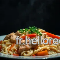 Recette Nouilles Chinoises Poulet : Un D&icirc;ner Facile et Savoureux