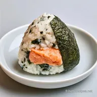 Onigiri Au Saumon au Riz Japonais
